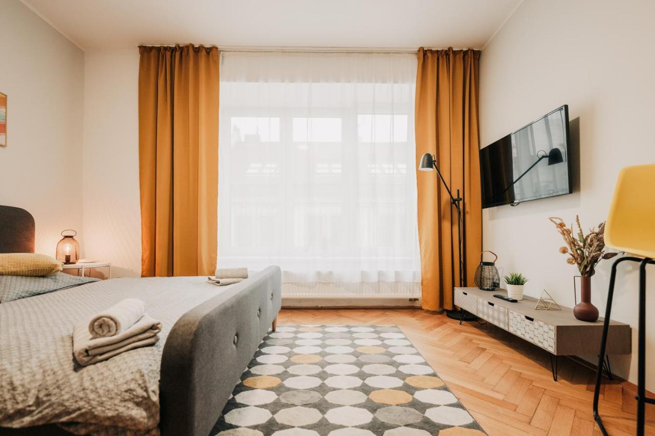 Elegant Studio, 400M From The Square Apartment Plzen Bagian luar foto